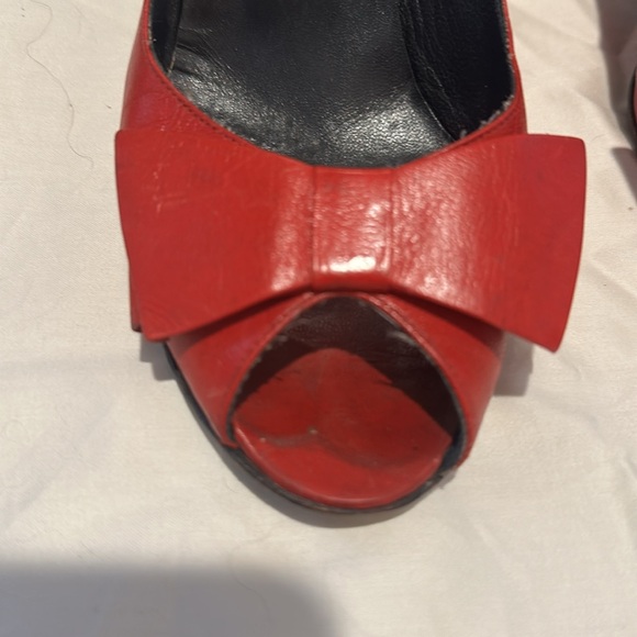 Marc Jacobs Red Peep Toe Heels - Picture 3 of 6